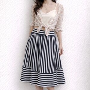 Revolve J.O.A. Los Angeles Navy Blue & White Striped Skirt – Size M